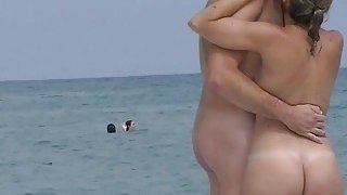 320px x 180px - Saw these nudist girls on my travels this summer hot video