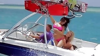 Henbexxxx - Sexy badass babes enjoyed kite surfing and other activities hot video